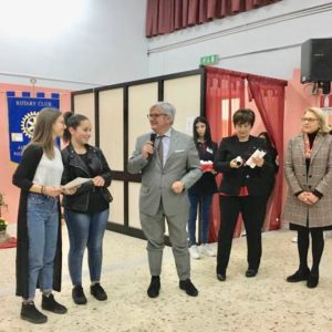 Rotary-Alto-Casertano-donna-uguale-vita17